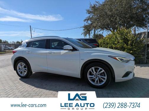 2018 INFINITI QX30 LUXE