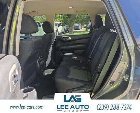 2018 Nissan Pathfinder SV