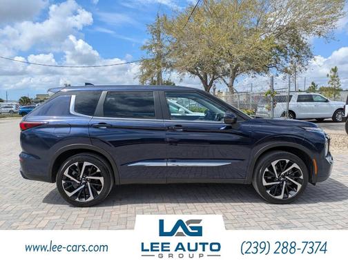 2023 Mitsubishi Outlander SE Special Edition