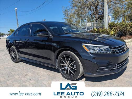 2018 Volkswagen Passat 2.0T R-Line