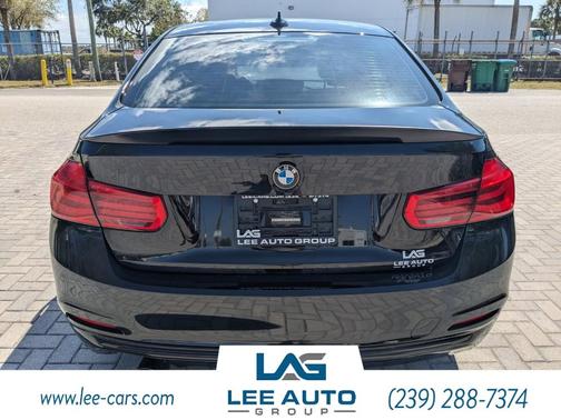 2018 BMW 330 i xDrive
