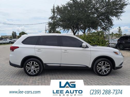 2017 Mitsubishi Outlander SE