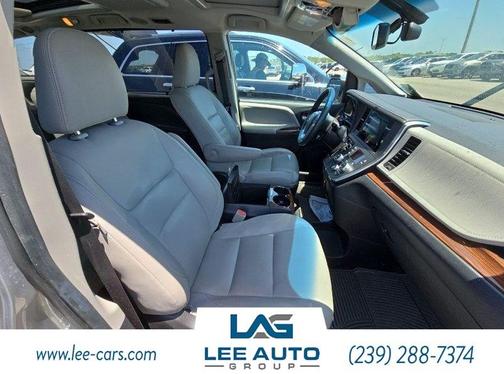 2016 Toyota Sienna XLE Premium