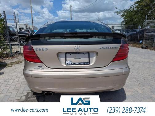 2004 Mercedes-Benz C-Class 