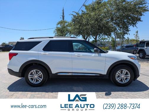 Oxford White 2021 Ford Explorer XLT