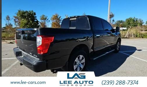 2017 Nissan Titan SV