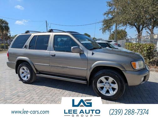2003 Nissan Pathfinder LE