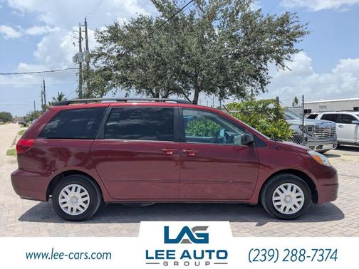 2005 Toyota Sienna LE