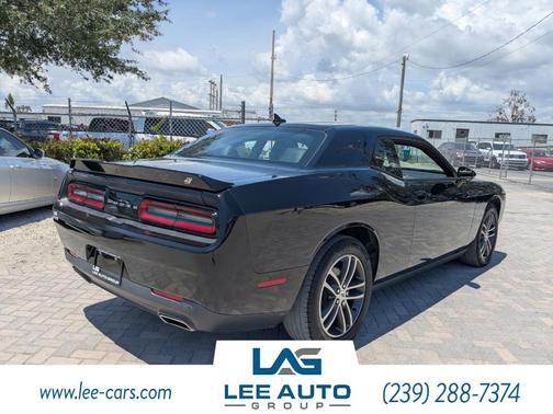 2019 Dodge Challenger SXT