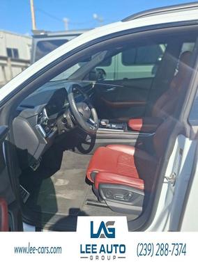 Glacier White Metallic 2021 Audi SQ8 4.0T quattro Premium Plus