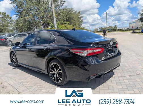 2019 Toyota Camry SE
