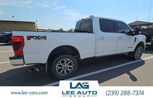 Oxford White 2022 Ford F-350 Lariat Super Duty
