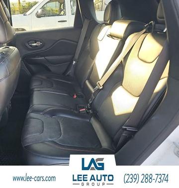 2020 Jeep Cherokee Trailhawk