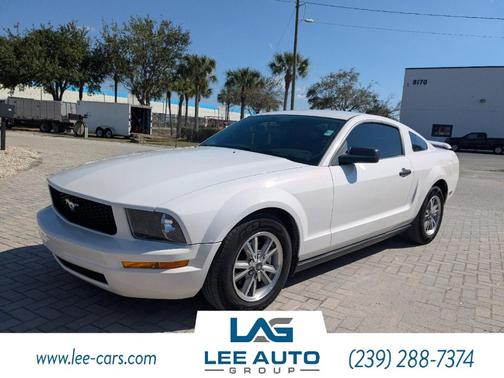 2005 Ford Mustang Premium