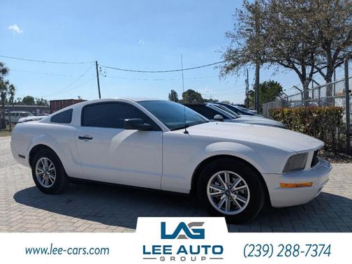 2005 Ford Mustang Premium