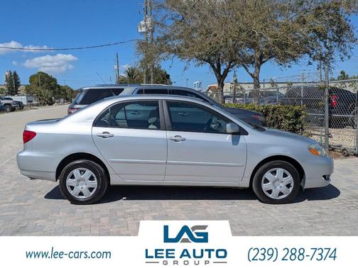2005 Toyota Corolla LE