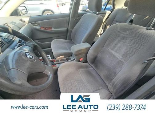 2005 Toyota Corolla LE