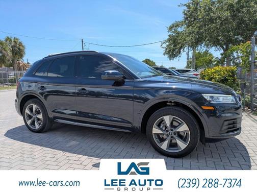 Moonlight Blue Metallic 2020 Audi Q5 45 Titanium Premium
