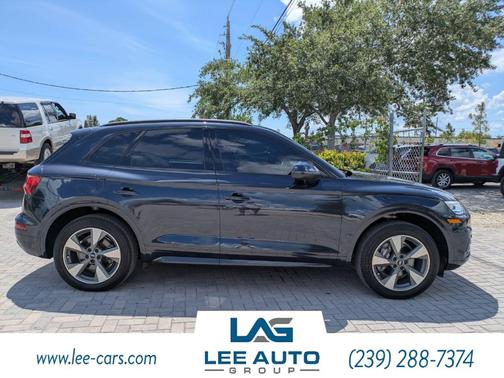 Moonlight Blue Metallic 2020 Audi Q5 45 Titanium Premium