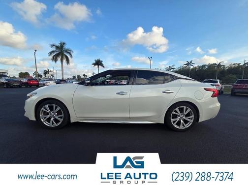 White 2017 Nissan Maxima 3.5 Platinum