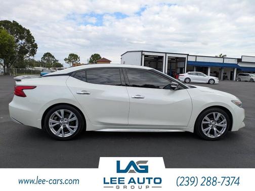 White 2017 Nissan Maxima 3.5 Platinum