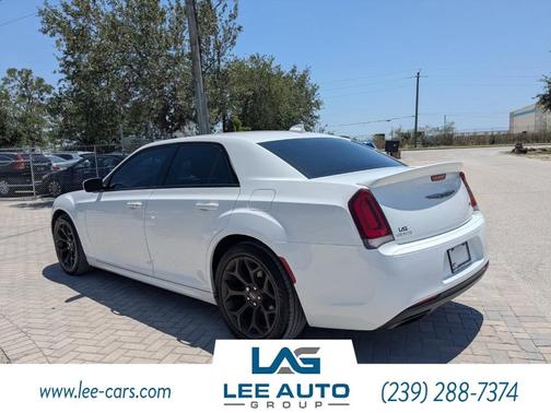 2018 Chrysler 300 S