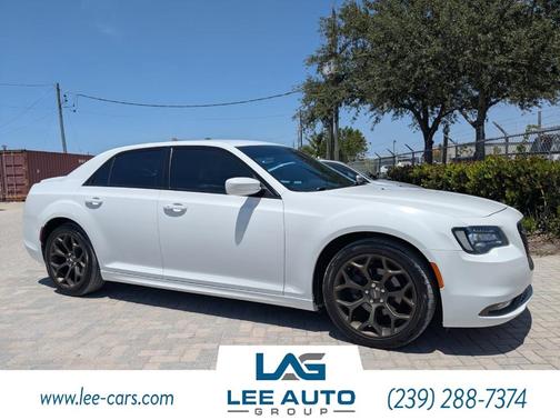 2018 Chrysler 300 S
