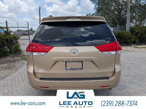 2011 Toyota Sienna XLE