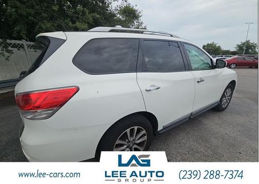 Moonlight White 2013 Nissan Pathfinder SL
