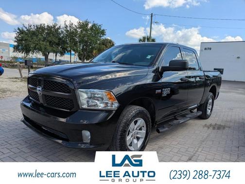 Brilliant Black Crystal Pearlcoat 2019 RAM 1500 Classic Express