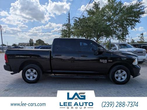 Brilliant Black Crystal Pearlcoat 2019 RAM 1500 Classic Express