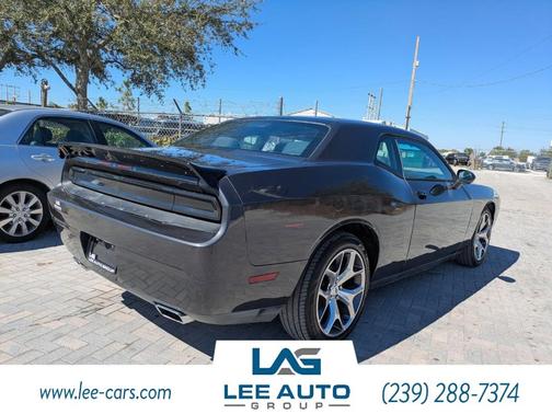 2014 Dodge Challenger SXT