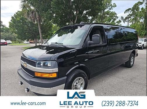 2017 Chevrolet Express 3500 LT