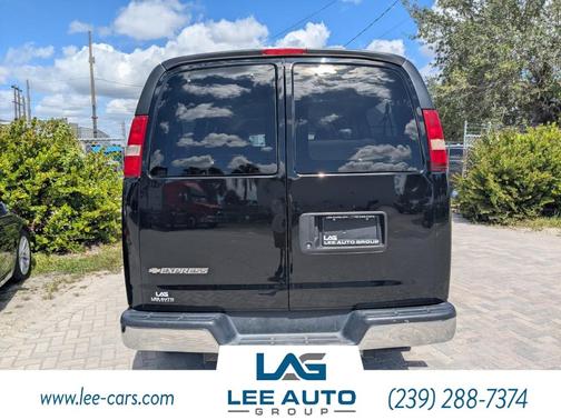 2017 Chevrolet Express 3500 LT