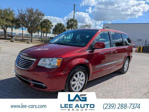 2016 Chrysler Town & Country Touring