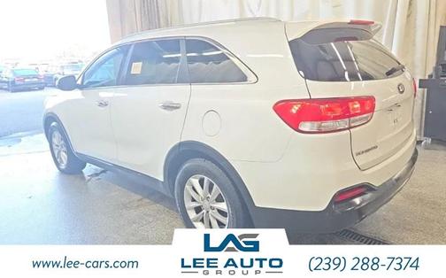 Snow White Pearl 2017 Kia Sorento LX