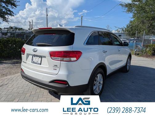 Snow White Pearl 2017 Kia Sorento LX