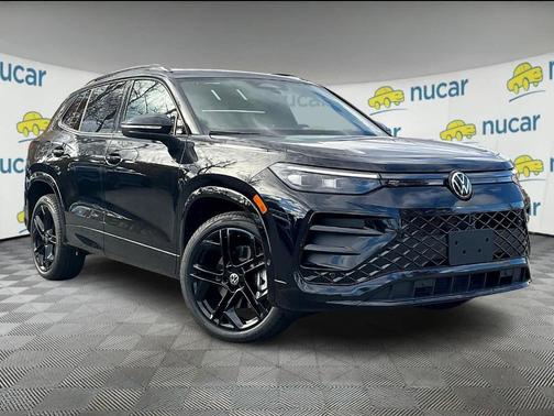 2025 Volkswagen Tiguan 2.0T SE R-Line Black