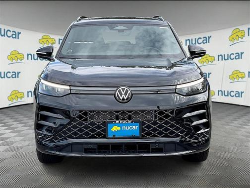 2025 Volkswagen Tiguan 2.0T SE R-Line Black