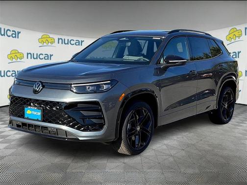 2025 Volkswagen Tiguan 2.0T SE R-Line Black