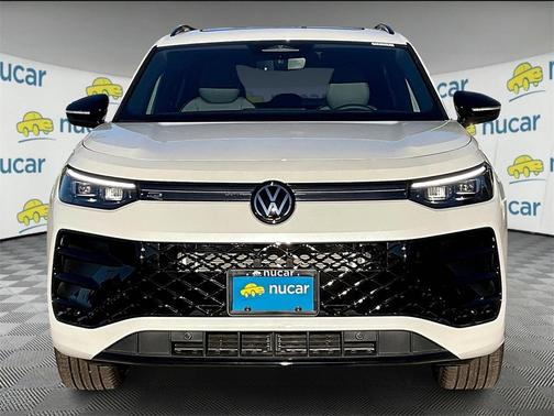 2025 Volkswagen Tiguan 2.0T SE R-Line Black