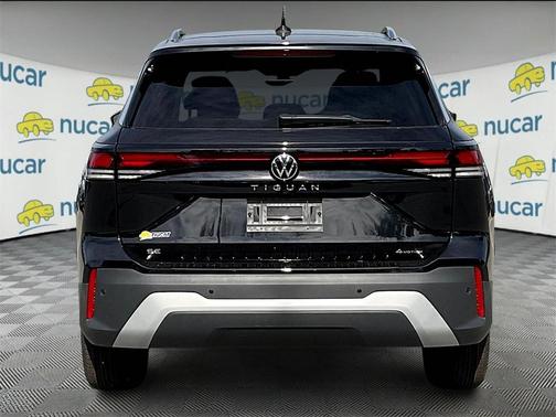 2025 Volkswagen Tiguan 2.0T SE