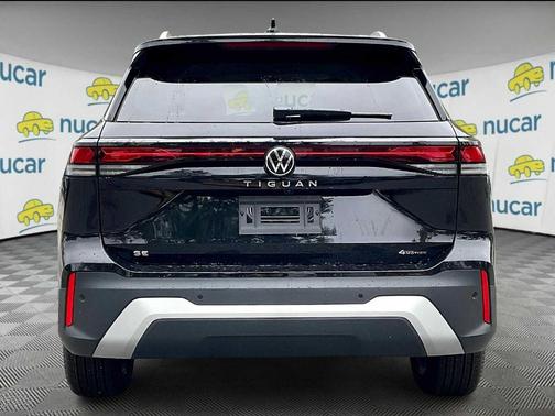 2025 Volkswagen Tiguan 2.0T SE