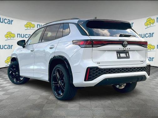 2025 Volkswagen Tiguan 2.0T SE R-Line Black