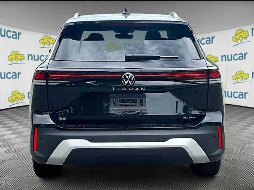 2025 Volkswagen Tiguan 2.0T SE