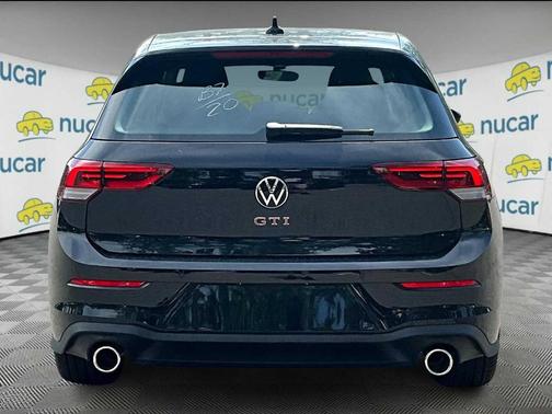 2025 Volkswagen Golf GTI 2.0T SE
