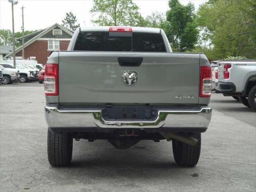 2020 RAM 2500 Tradesman Regular Cab 4X4 8' Box