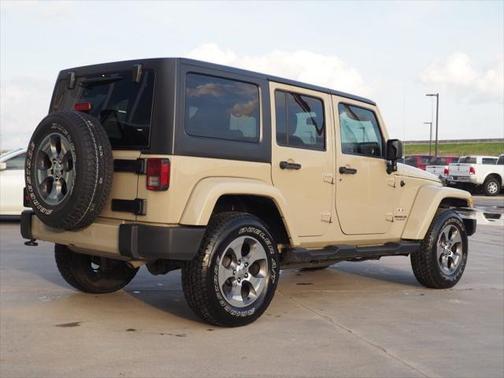 2017 Jeep Wrangler Unlimited Sahara