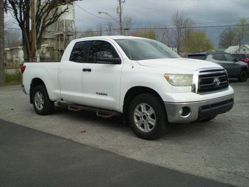 Super White 2011 Toyota Tundra Dbl 4.6L V8 6-Spd AT (Natl)