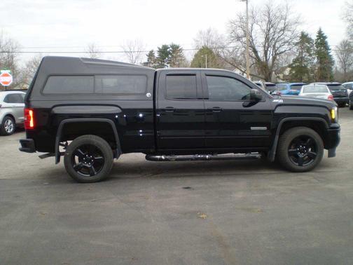 2018 GMC Sierra 1500 4WD Double Cab 143.5" SLE